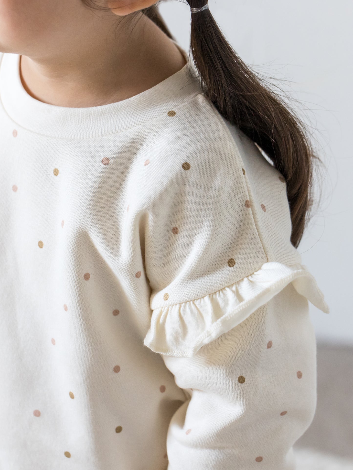 Abbie Fleece Ruffle Sweatshirt - Ivory + Fawn